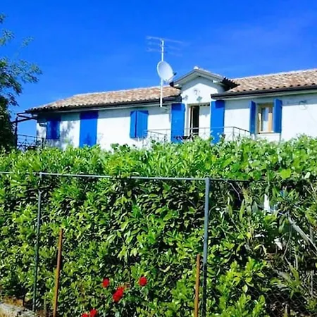 Comfortable In Zambratija, 40 M², Near Beaches. Apartmán