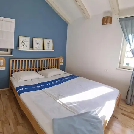 Comfortable In Zambratija, 40 M², Near Beaches. * Zambratija (Istria)