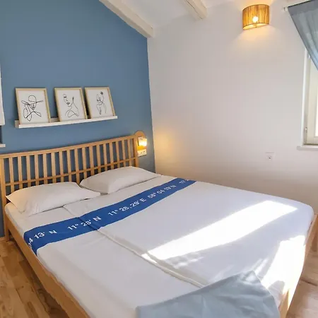 Comfortable In Zambratija, 40 M², Near Beaches. * Zambratija (Istria)