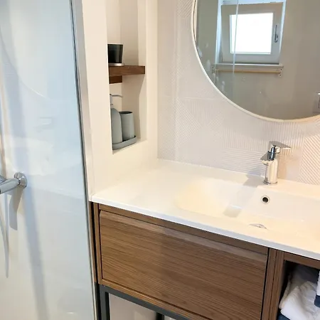 Comfortable In Zambratija, 40 M², Near Beaches. Apartman Zambratija (Istria)
