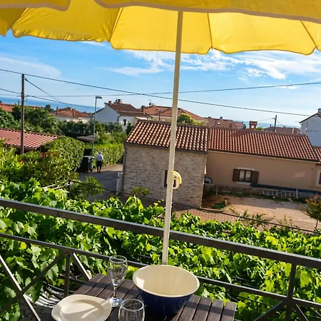 Comfortable In Zambratija, 40 M², Near Beaches. * Zambratija (Istria)