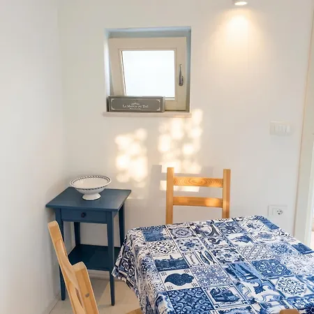 Comfortable In Zambratija, 40 M², Near Beaches. Apartman Zambratija (Istria)